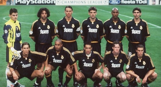 NBA杯半场：东契奇&里夫斯合砍37分，詹姆斯2分，独行侠62-60领先湖人