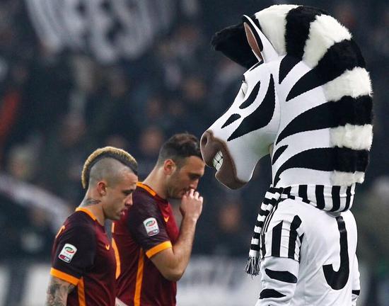 CBA杯“山东德比”裁判频繁纵容大动作引热议！媒体人质疑不作为