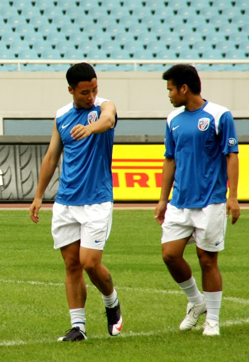 就是不怵枪手！埃梅里带队10次面对阿森纳，4胜4平2负