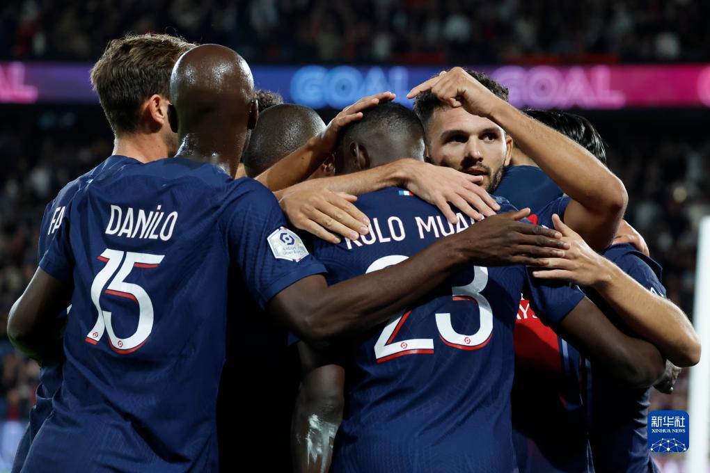 小蜜蜂英超对阵升班马豪取10连胜，伯恩利本赛季丢球第三多（英超小蜜蜂面对升班马强势拿下10连胜，伯恩利本季失球第三多）