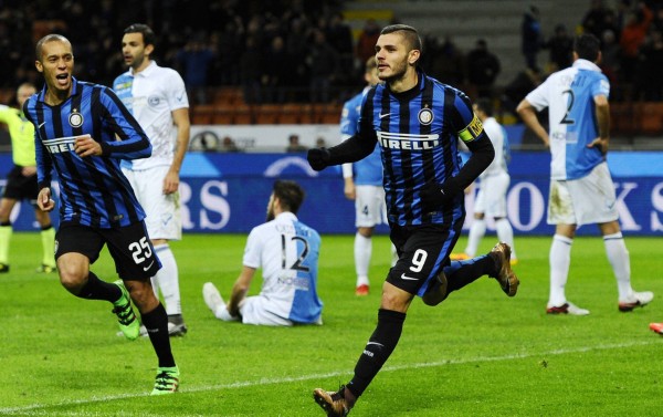 领取巴萨队史最受喜爱球员奖，梅西：巴塞罗那是我的家