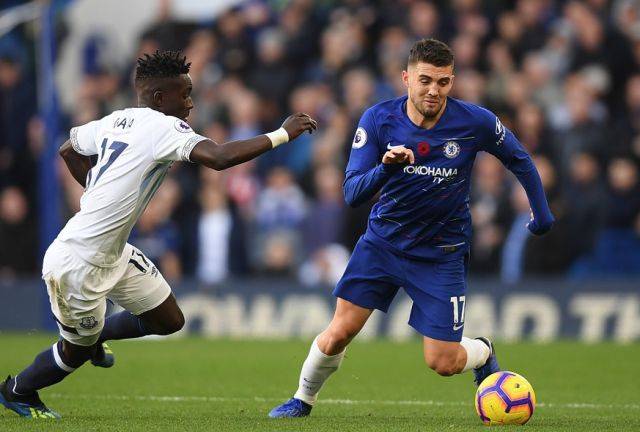 尝试新角色，德媒：罗伊斯将担任下周多特蒙德欧冠比赛评论员（罗伊斯尝鲜新身份：德媒称其下周出任多特欧冠解说员）