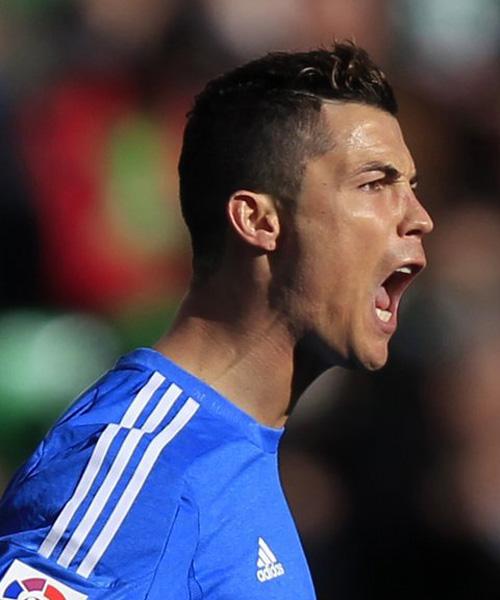 萨内：我会好好表现让纳帅不得不带我上世界杯；孔帕尼是领袖