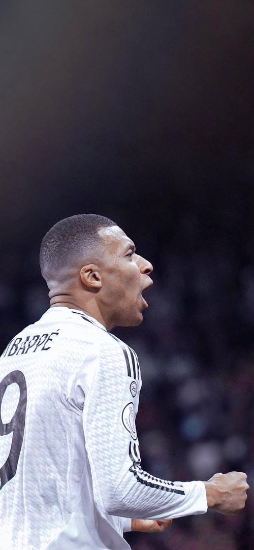 “谁将赢得本赛季的欧冠？” 安切洛蒂：“我的皇家马德里”（安切洛蒂放话：本赛季欧冠冠军属于我的皇马）